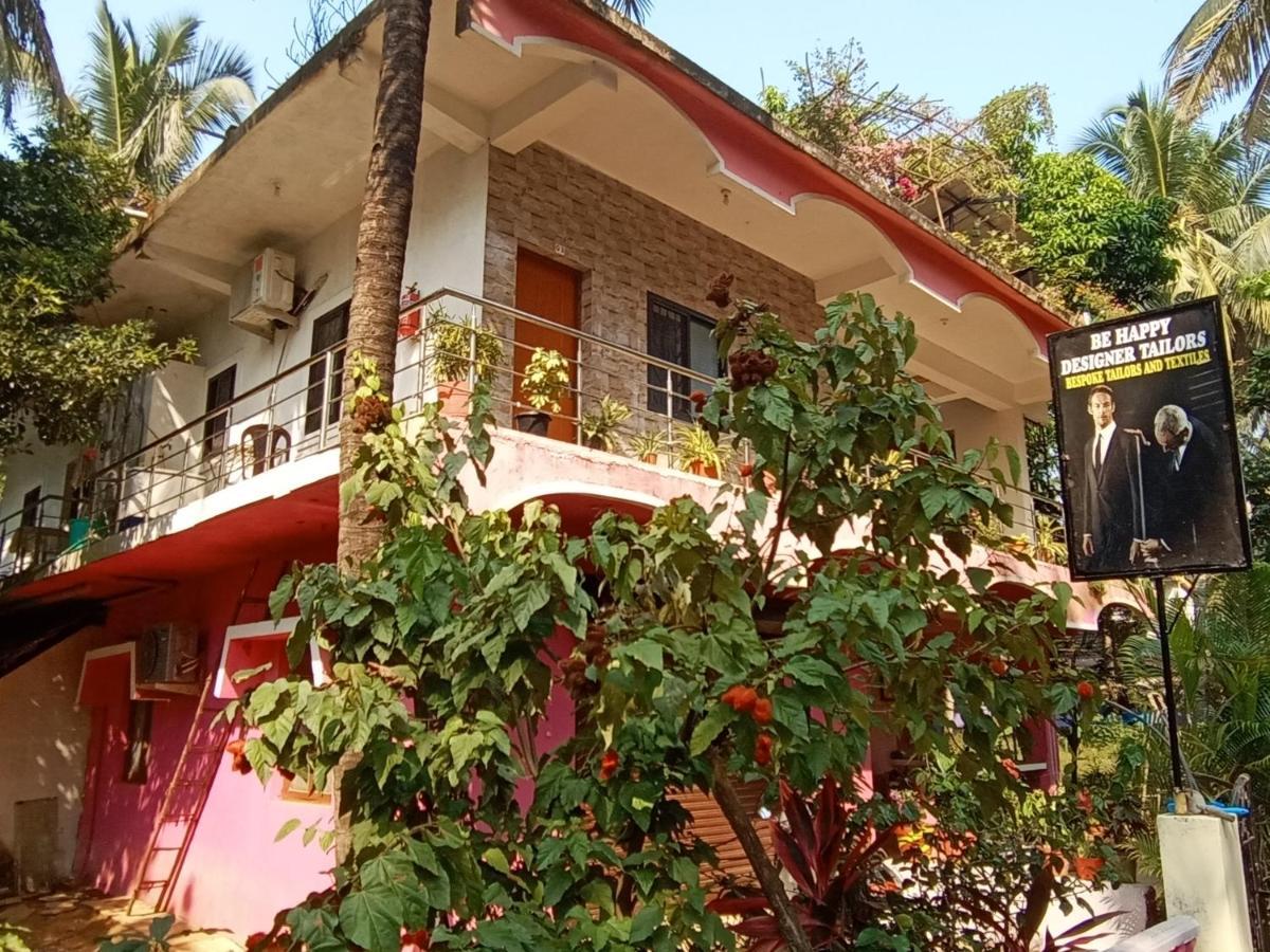 Jerone'S Home Stay Majorda Exterior photo