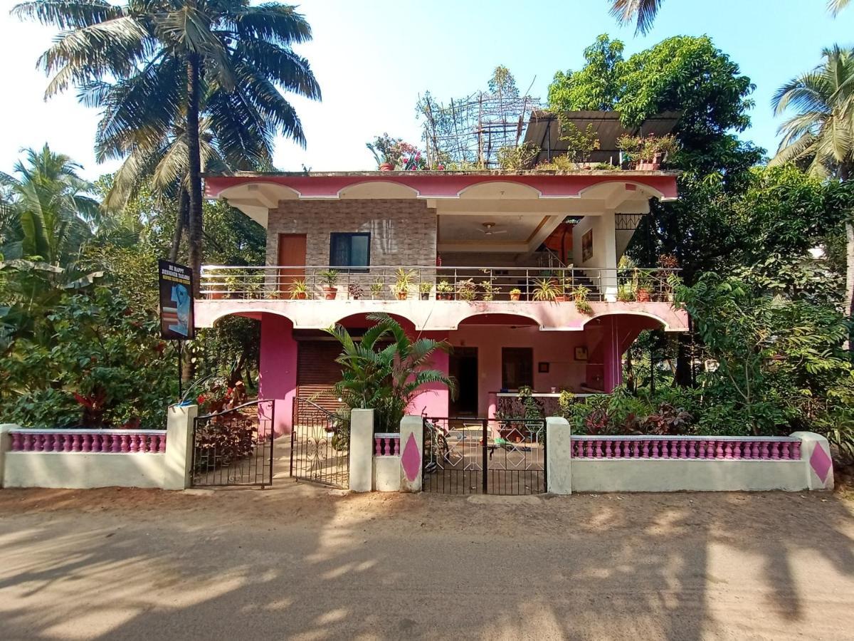 Jerone'S Home Stay Majorda Exterior photo